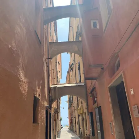 Di Ru * Finale Ligure